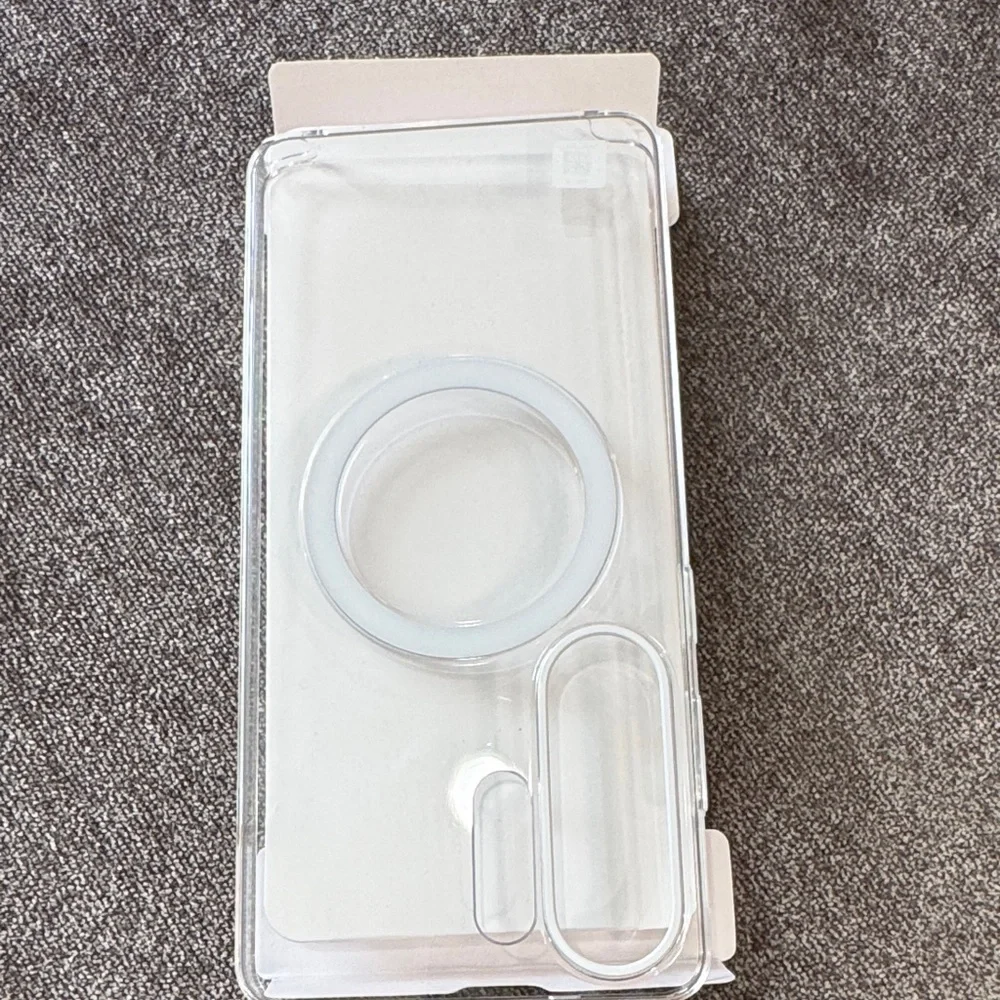 Samsung Clear Magnet Case for Galaxy S26 Ultra - Transparent White Box